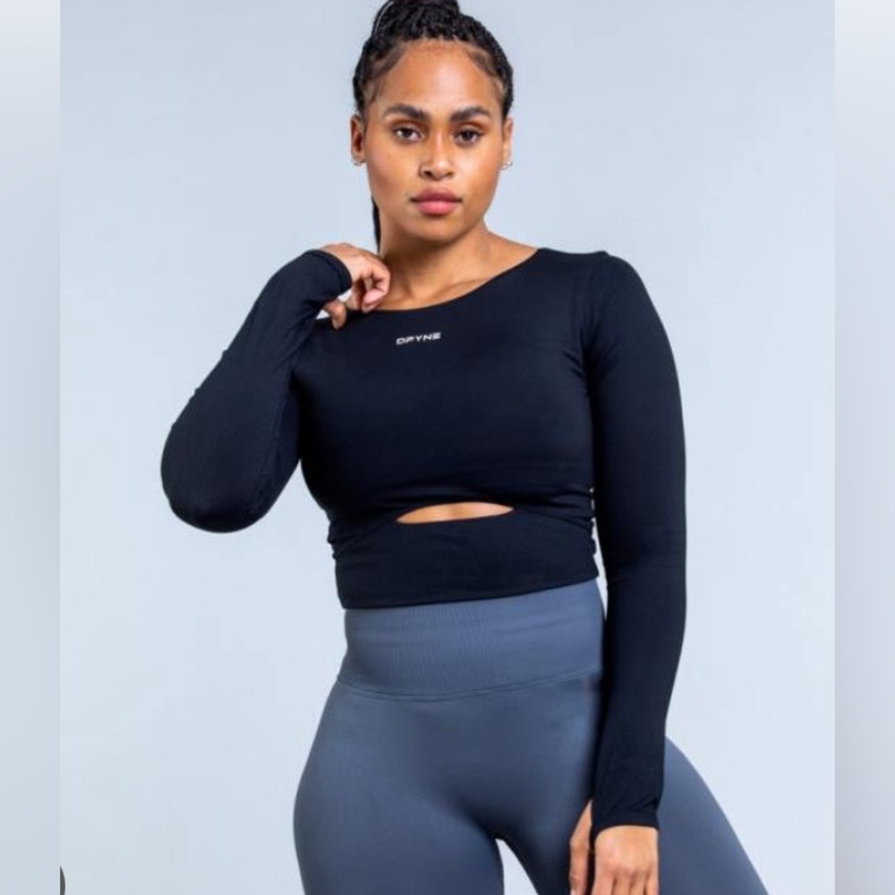 DFYNE Crop top
